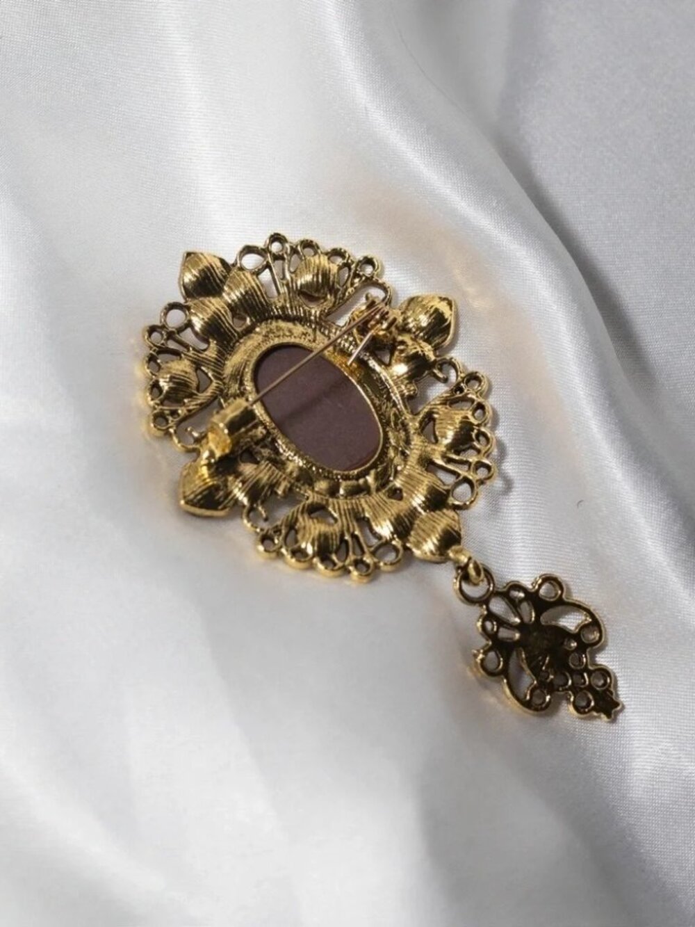 ✨Anthropologie Gwyneth Vintage Style Victorian Brooch - Picture 5 of 6